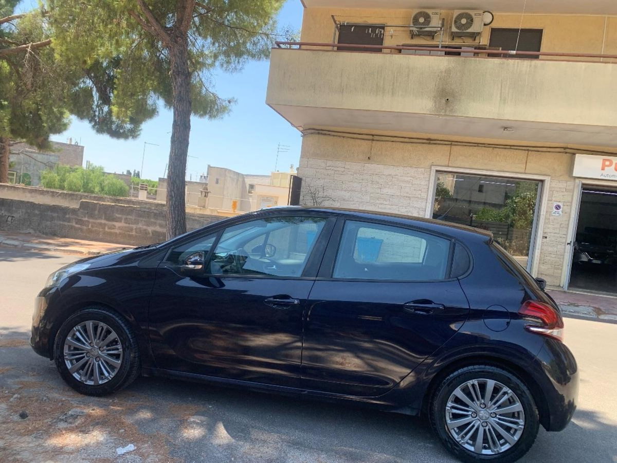 Peugeot 208 VTi 82 CV 5 porte Active (9)