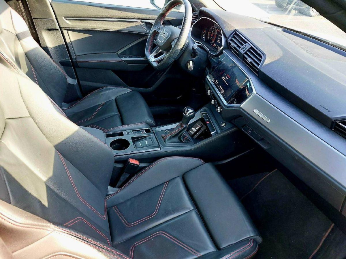 Audi Q3 Sportback 35 TDI S line edition (3)
