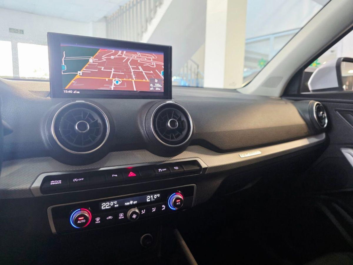Audi Q2 Q2 35 TDI quattro S tronic Admired Advanced (11)