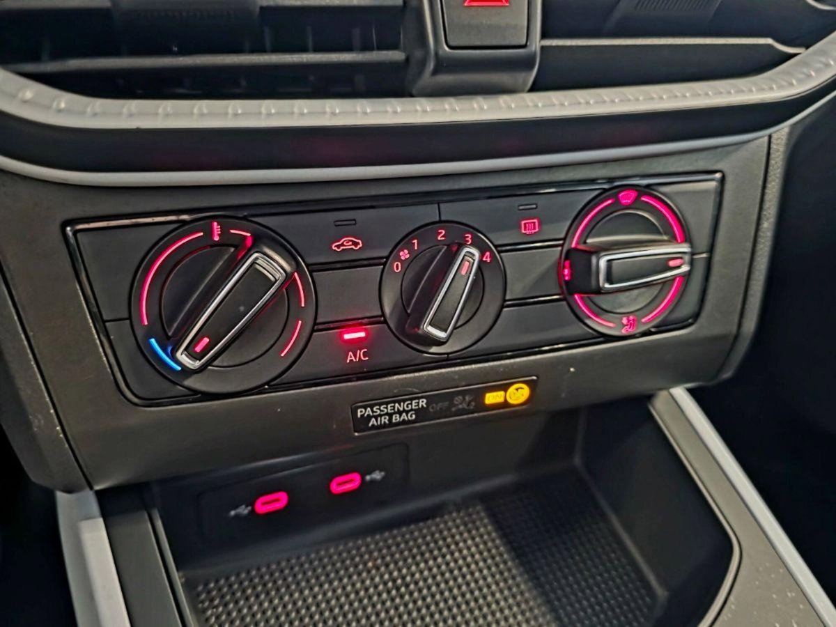 SEAT Arona 1.0 EcoTSI Style (14)