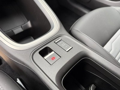 Jeep Avenger 1.2 turbo e-hybrid mhev Upland 4xe 145cv edct6 (16)