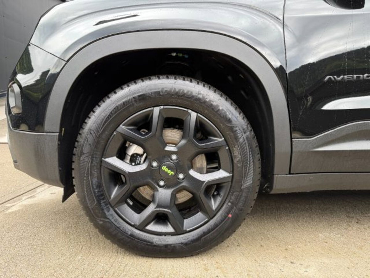 Jeep Avenger 1.2 turbo e-hybrid mhev Upland 4xe 145cv edct6 (19)