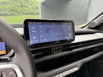 Jeep Avenger 1.2 turbo e-hybrid mhev Upland 4xe 145cv edct6 (13)