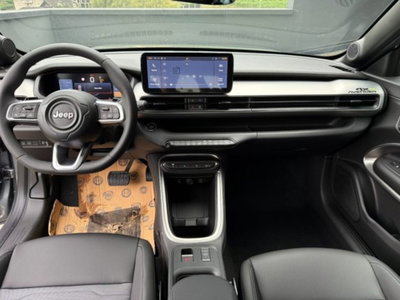 Jeep Avenger 1.2 turbo e-hybrid mhev Upland 4xe 145cv edct6 (6)