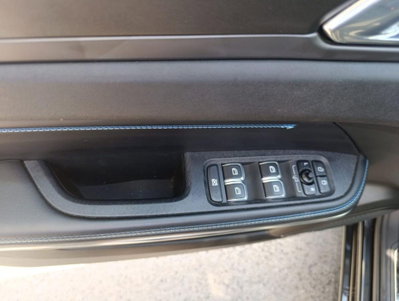 Lynk & Co 01 01 1.5 td phev (10)
