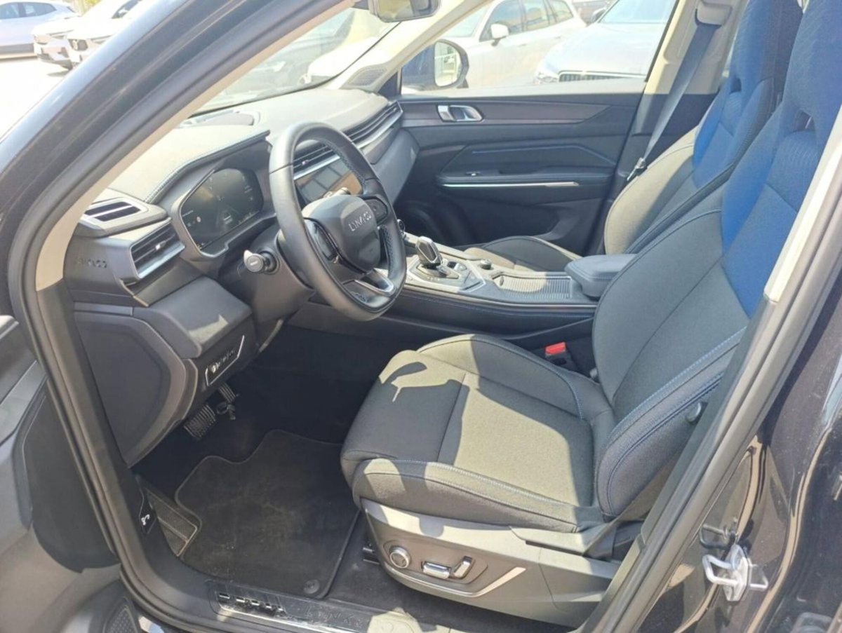 Lynk & Co 01 01 1.5 td phev (11)