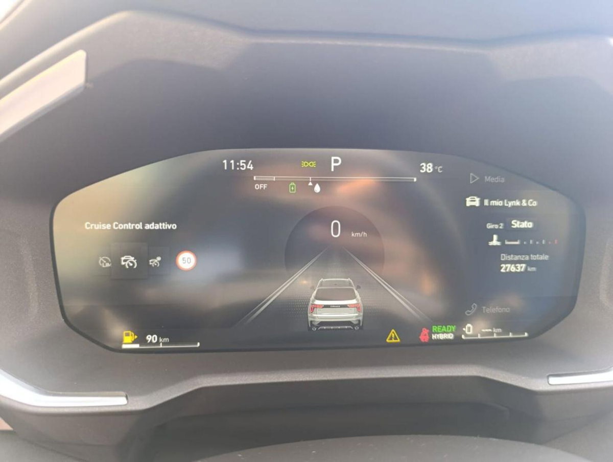 Lynk & Co 01 01 1.5 td phev (14)