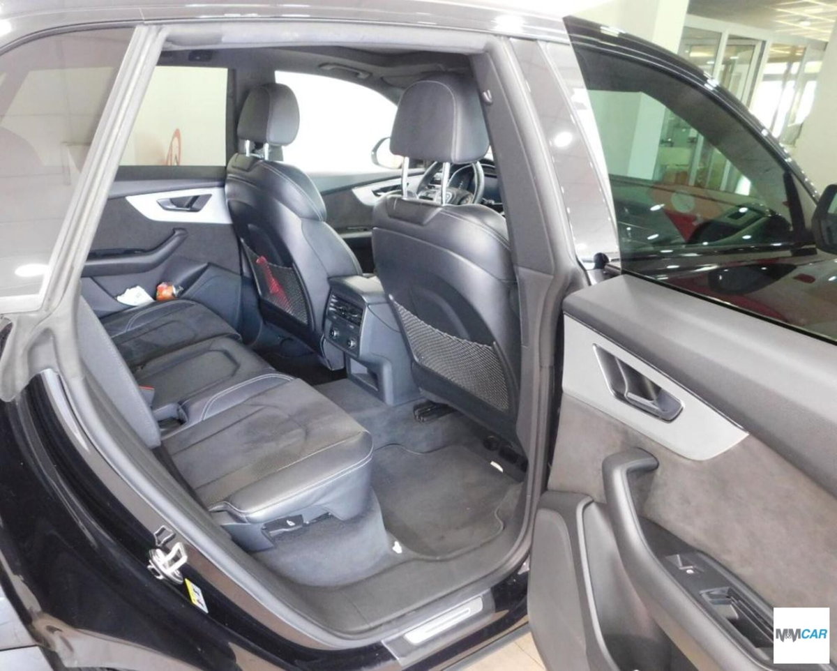 Audi Q8 Q8 45 TDI quattro tiptronic Sport (7)