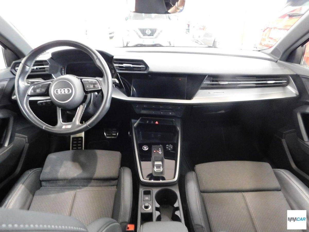 Audi A3 Sportback 30 TDI S tronic Business (6)