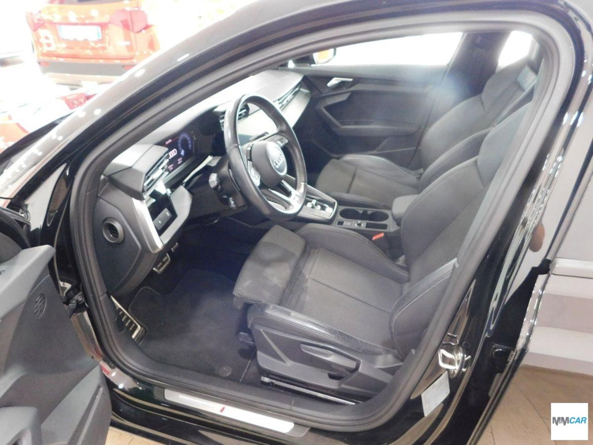 Audi A3 Sportback 30 TDI S tronic Business (9)