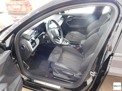 Audi A3 Sportback 30 TDI S tronic Business (9)