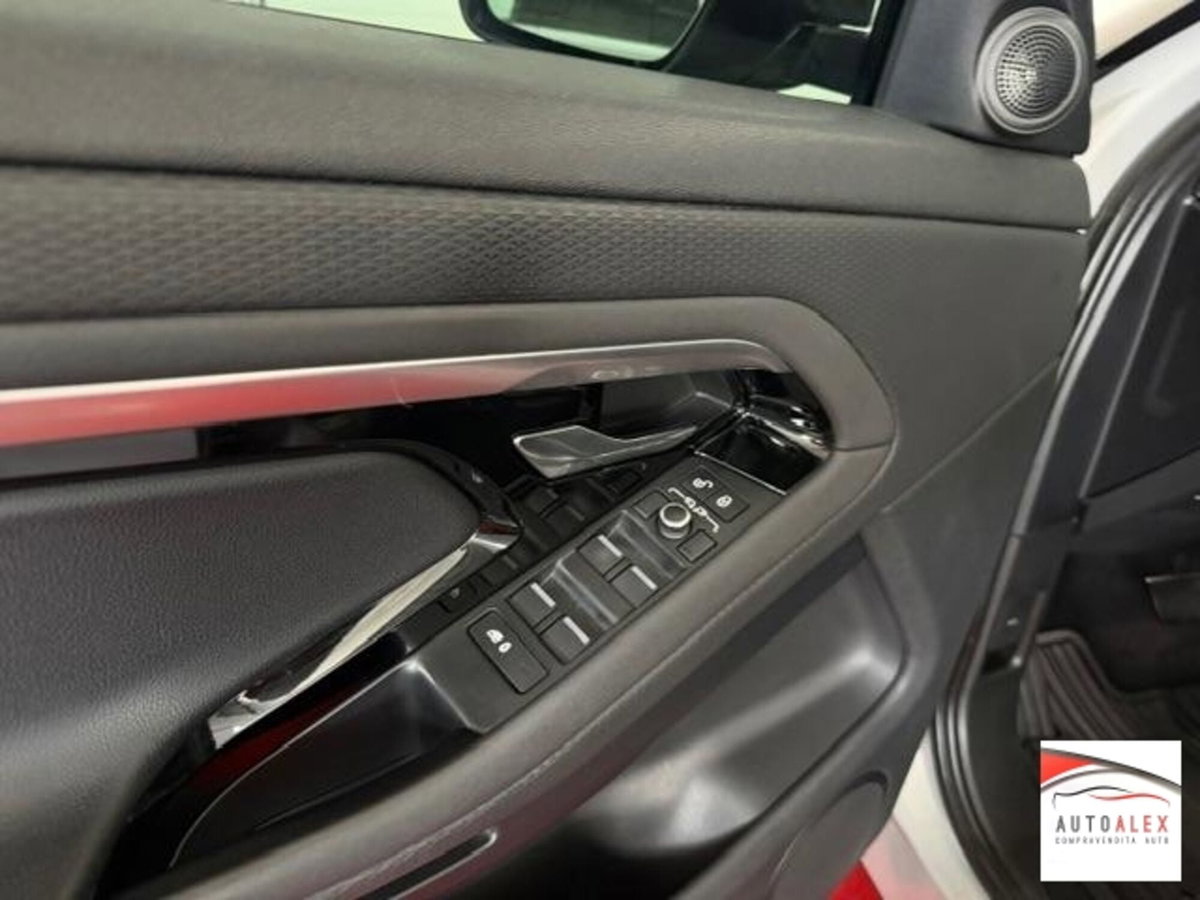 Land Rover Range Rover Evoque 2.0D I4-L.Flw 150 CV AWD Auto R-Dynamic (18)