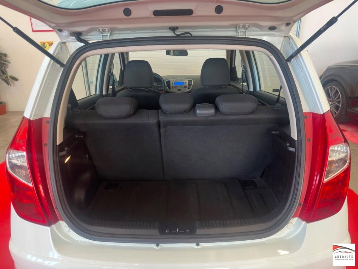 Hyundai i10 1.2 16V Premium (12)