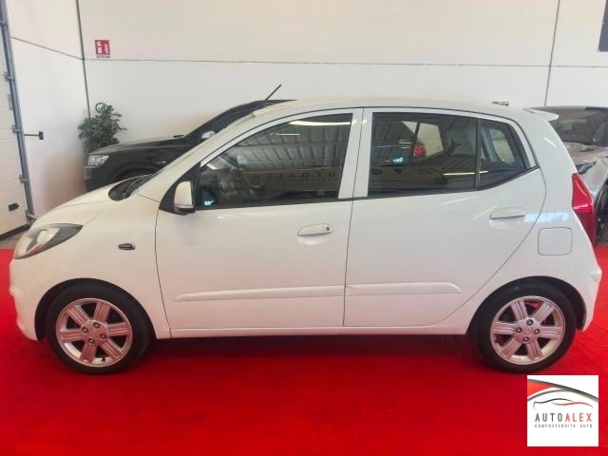 Hyundai i10 1.2 16V Premium (13)