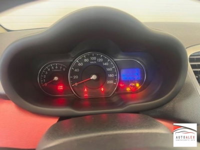 Hyundai i10 1.2 16V Premium (7)