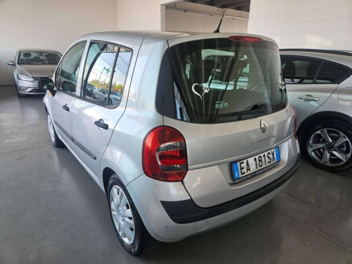 Renault Modus 1.2 16V Expression (3)