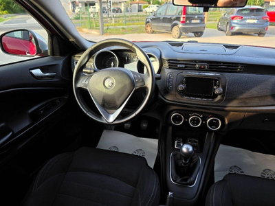 Alfa Romeo Giulietta 1.6 JTDm Super 120cv (12)