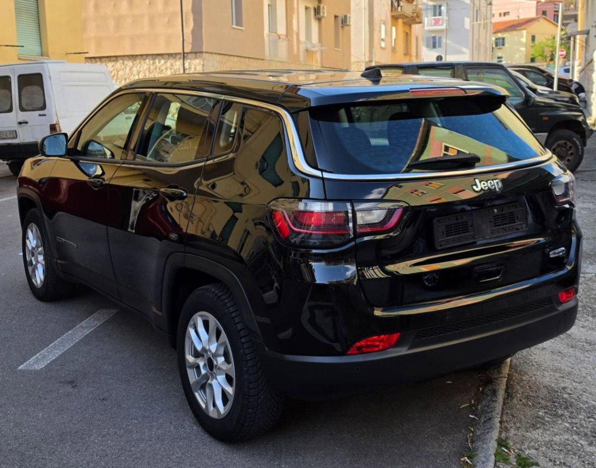 Jeep Compass 1.6 Multijet II 2WD Longitude (14)