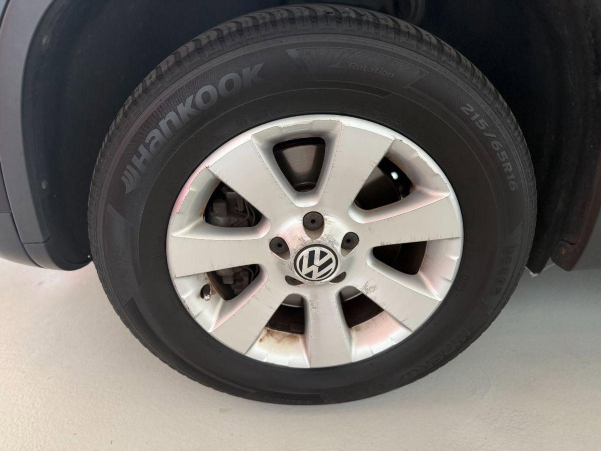 Volkswagen Tiguan 2.0 16V TDI DPF Track & Field (28°) (8)
