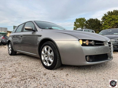 Alfa Romeo 159 SportWagon 1.9 JTS 16V Sportwagon Distinctive (3)