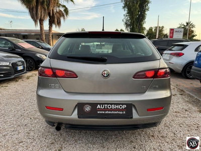 Alfa Romeo 159 SportWagon 1.9 JTS 16V Sportwagon Distinctive (6)
