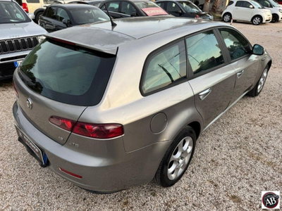 Alfa Romeo 159 SportWagon 1.9 JTS 16V Sportwagon Distinctive (7)