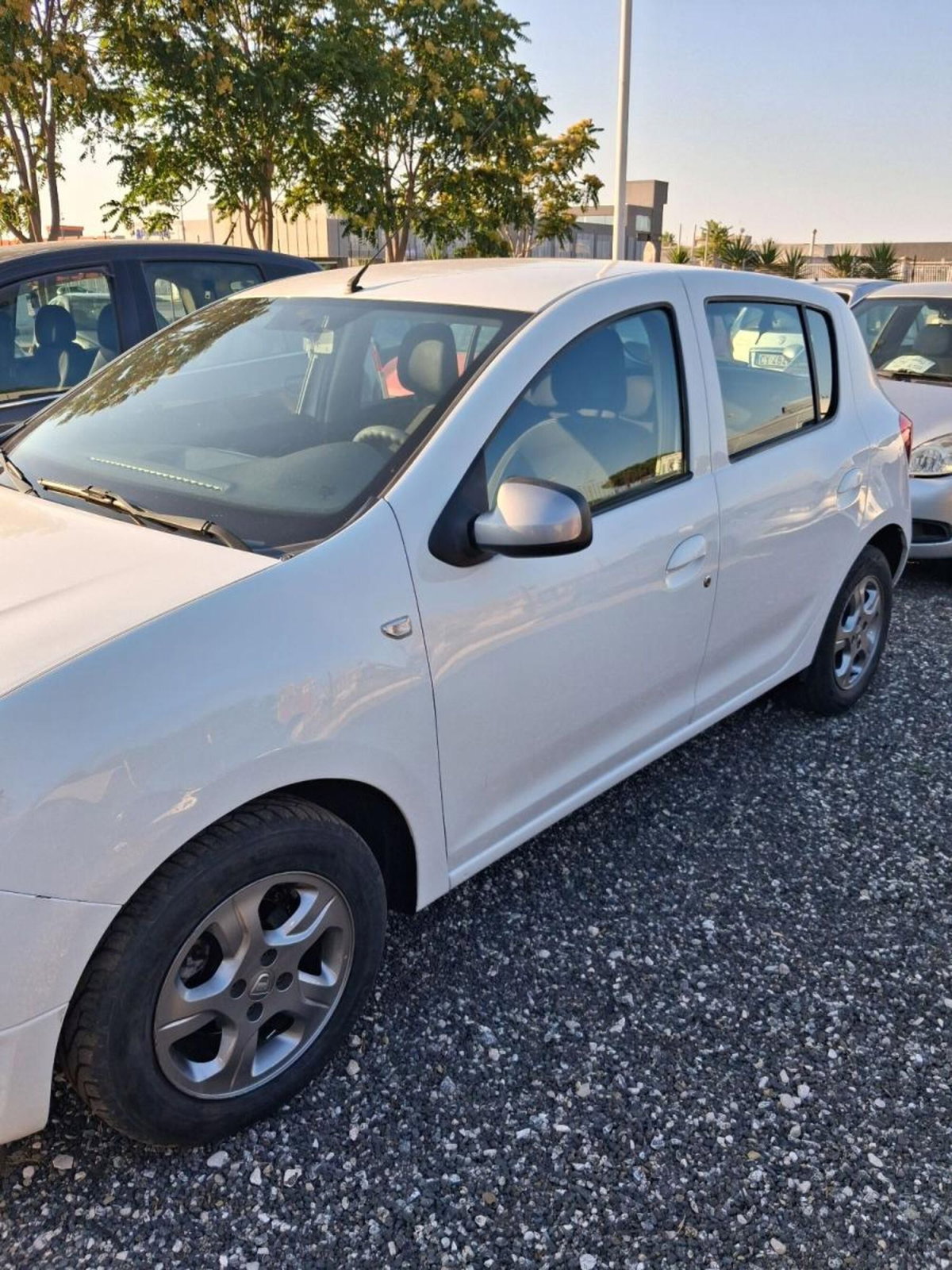 Dacia Sandero 1.2 GPL 75CV La Gazzetta dello Sport (3)