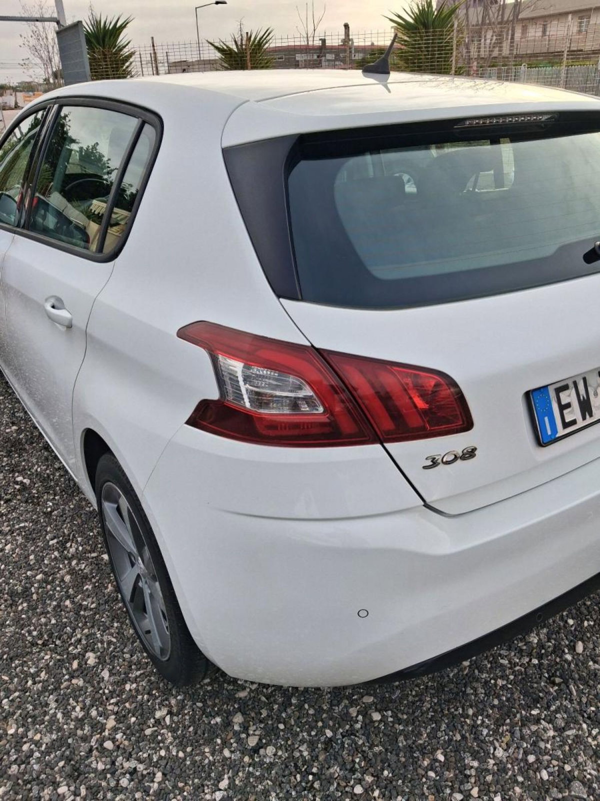 Peugeot 308 SW 1.6 e-HDi 115 CV Stop&Start GT Line (10)