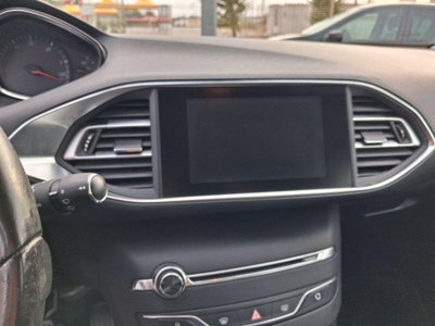 Peugeot 308 SW 1.6 e-HDi 115 CV Stop&Start GT Line (18)