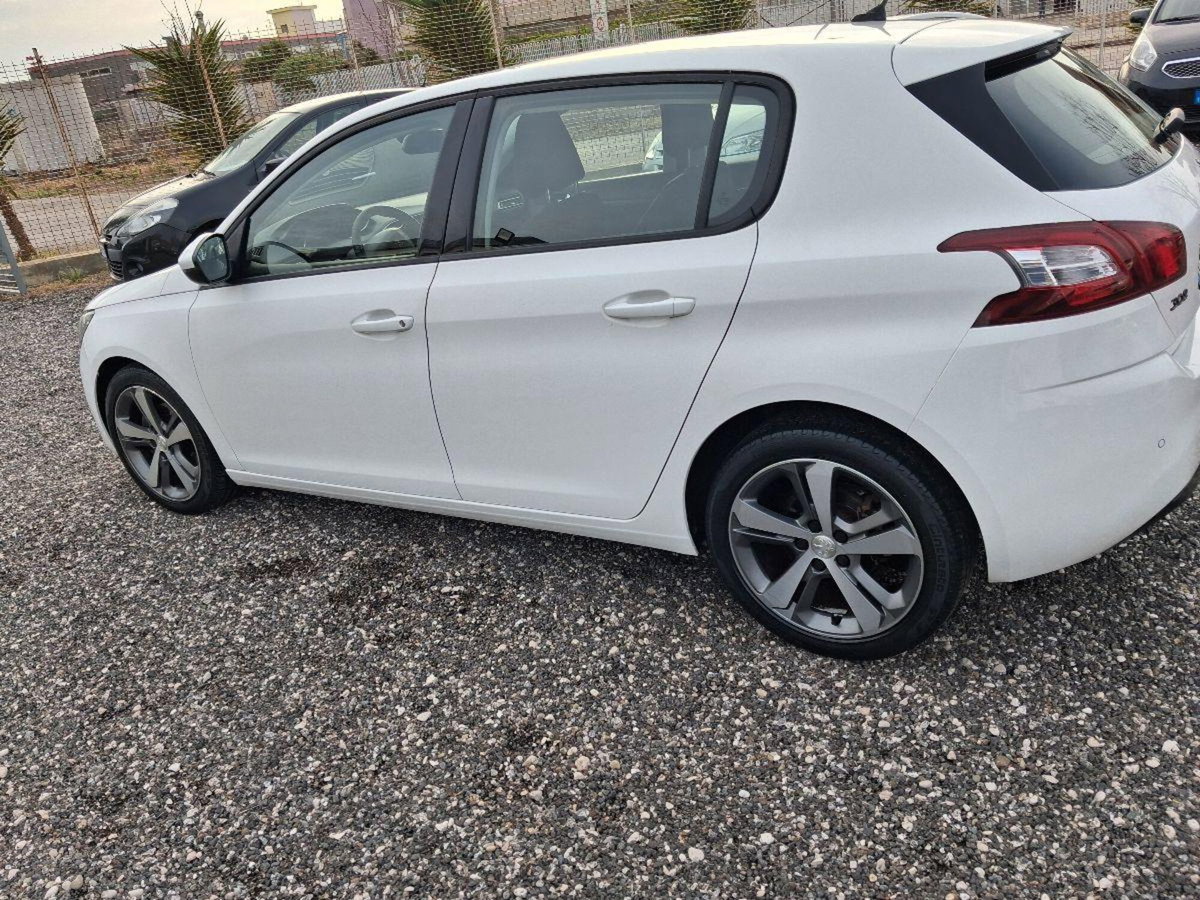 Peugeot 308 SW 1.6 e-HDi 115 CV Stop&Start GT Line (9)
