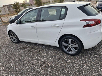 Peugeot 308 SW 1.6 e-HDi 115 CV Stop&Start GT Line (9)