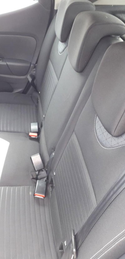 Renault Clio 0.9 TCe 12V 90CV Start&Stop 5 porte Duel (13)