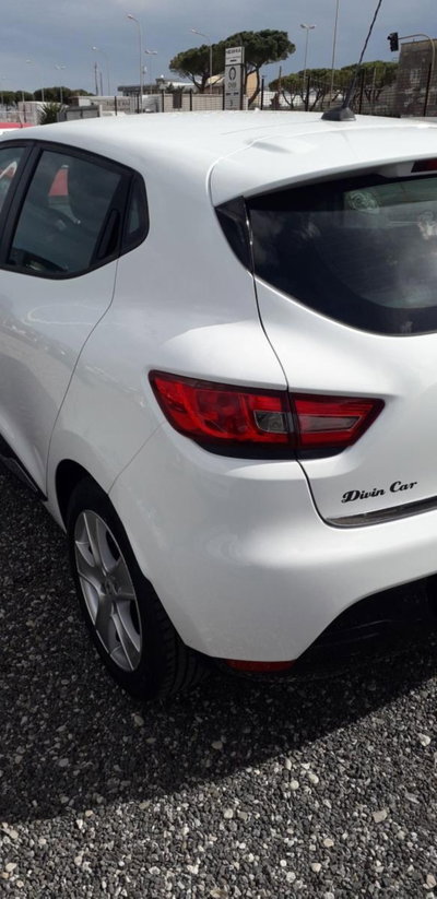 Renault Clio 0.9 TCe 12V 90CV Start&Stop 5 porte Duel (16)