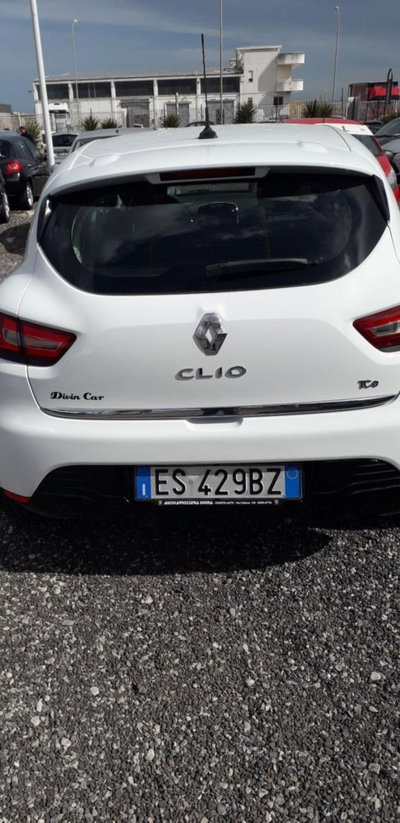 Renault Clio 0.9 TCe 12V 90CV Start&Stop 5 porte Duel (17)