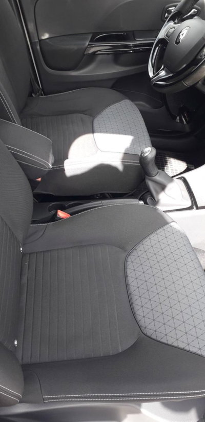 Renault Clio 0.9 TCe 12V 90CV Start&Stop 5 porte Duel (5)