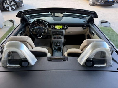 Mercedes-Benz SLC 250 d Premium (12)