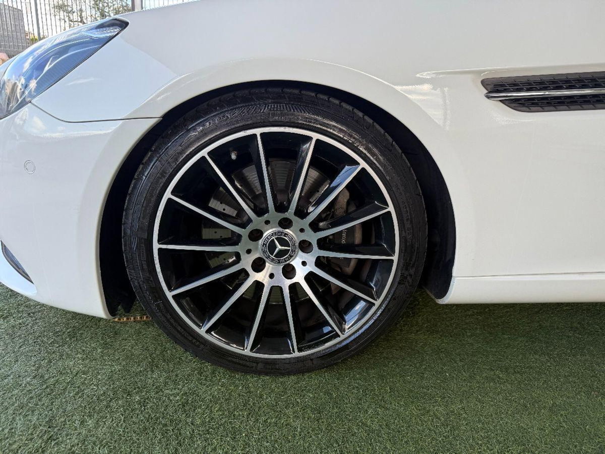 Mercedes-Benz SLC 250 d Premium (7)