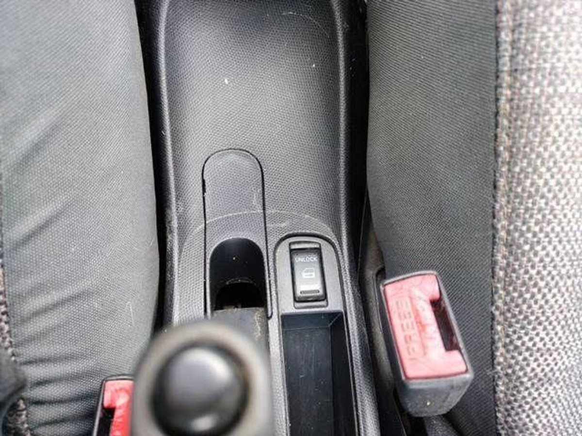 Nissan Micra 1.2 16V 65CV 5 porte Visia (11)