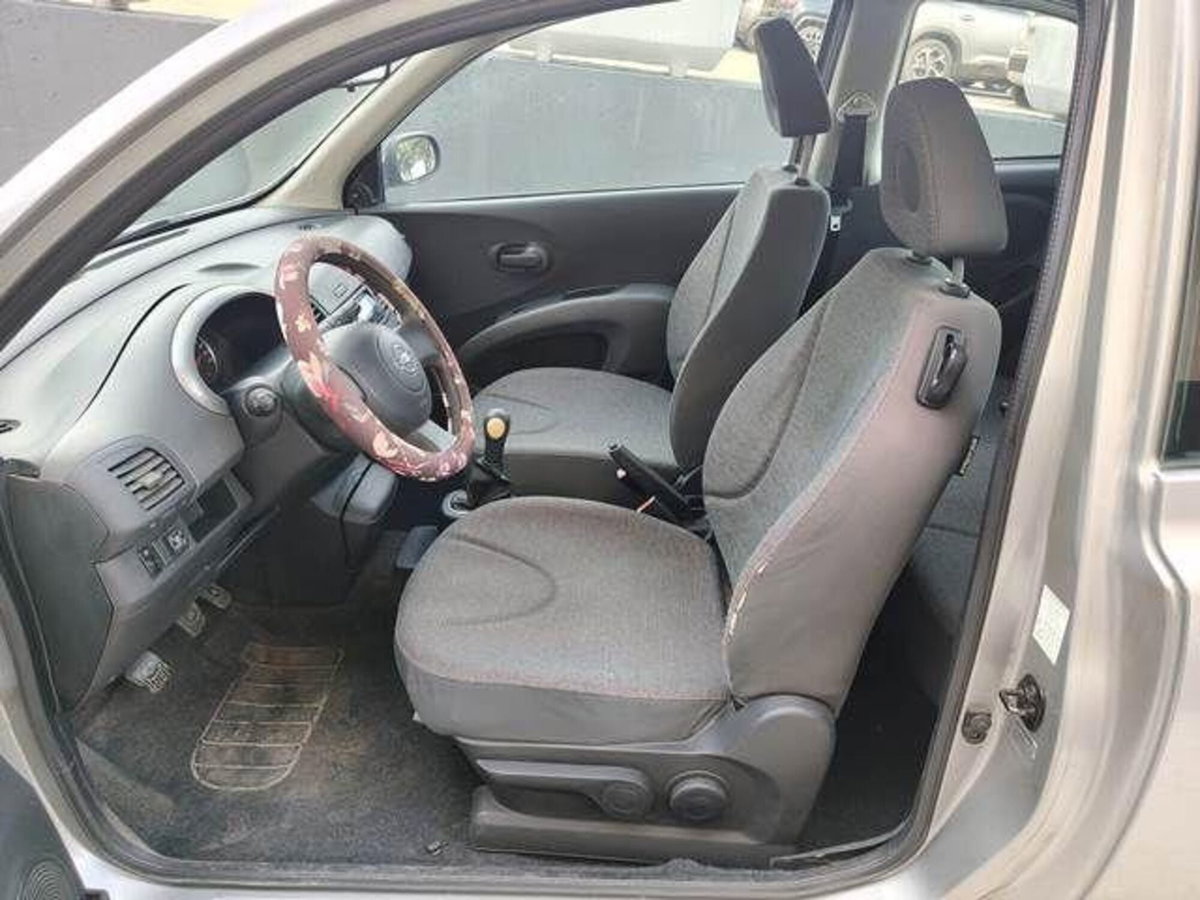Nissan Micra 1.2 16V 65CV 5 porte Visia (4)