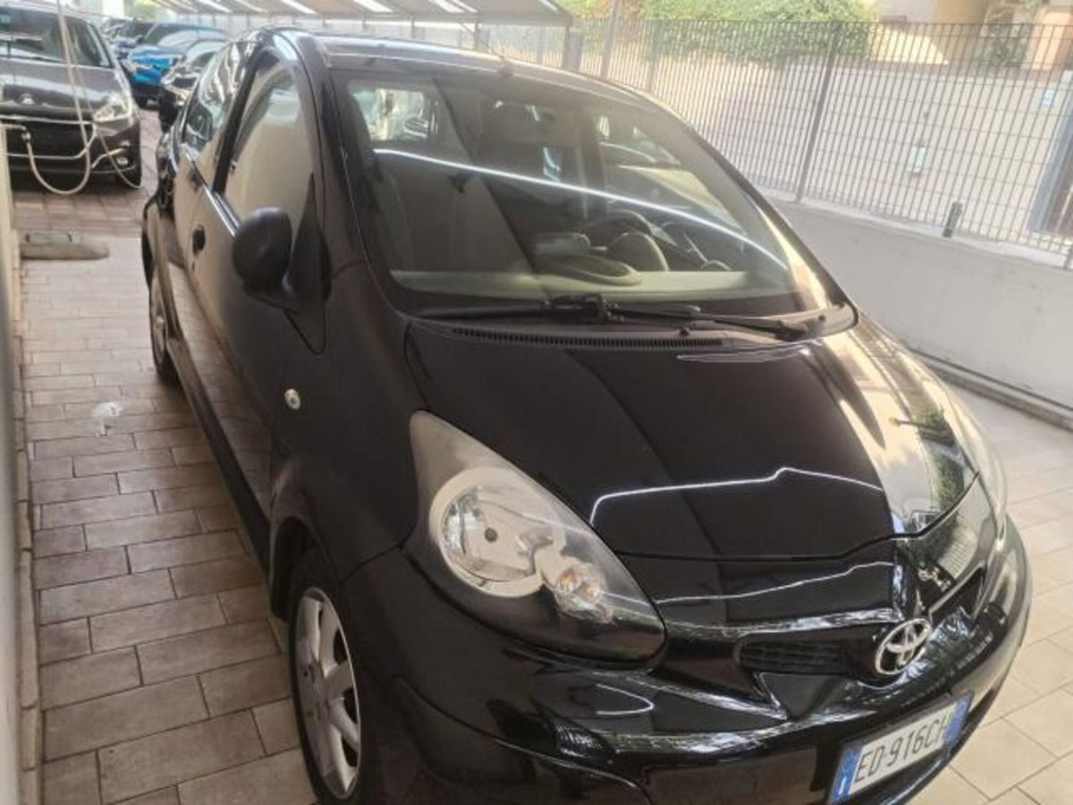 Toyota Aygo 1.0 12V VVT-i 5 porte Now Connect