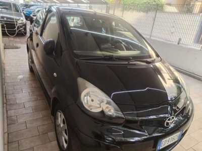 Toyota Aygo 1.0 12V VVT-i 5 porte Now Connect usata