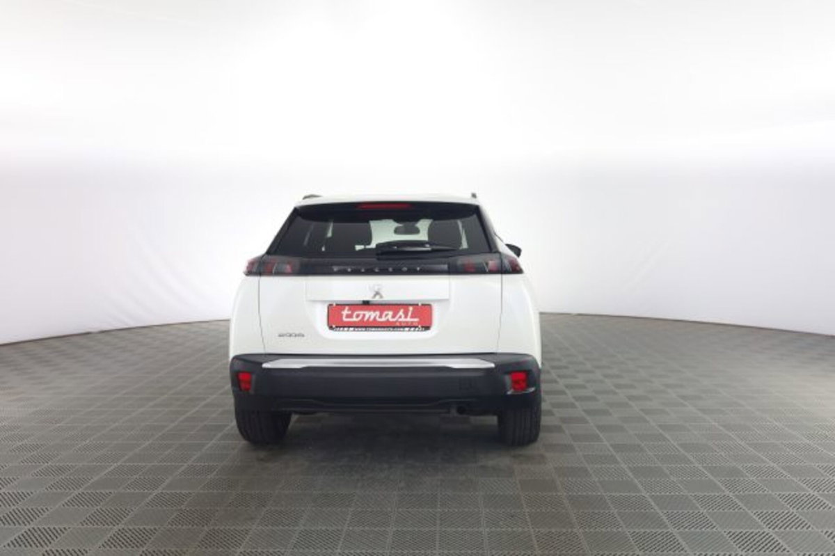 Peugeot 2008 PureTech 100 S&S Allure Pack (5)