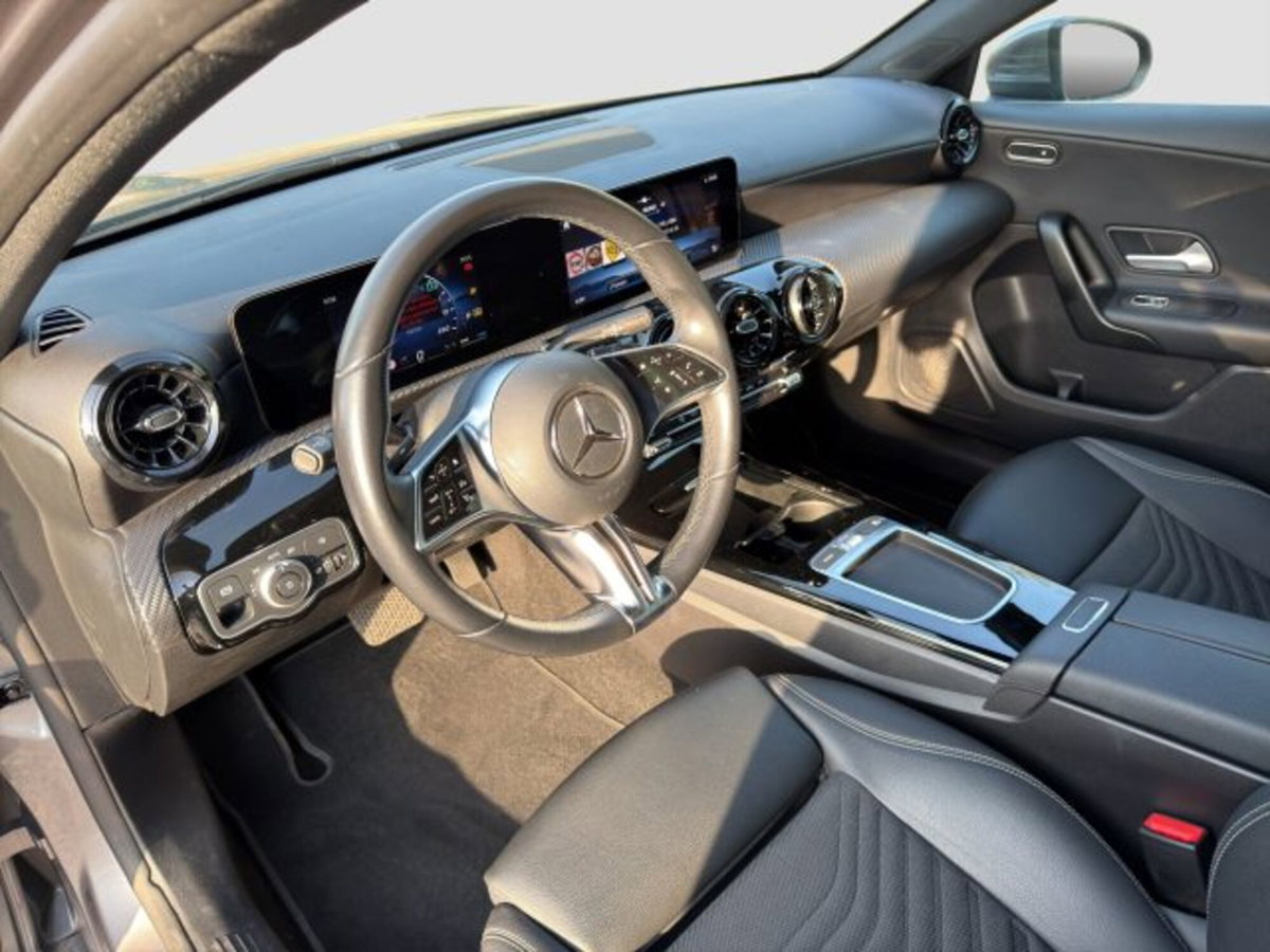 Mercedes-Benz Classe A 180 Automatic Executive (9)