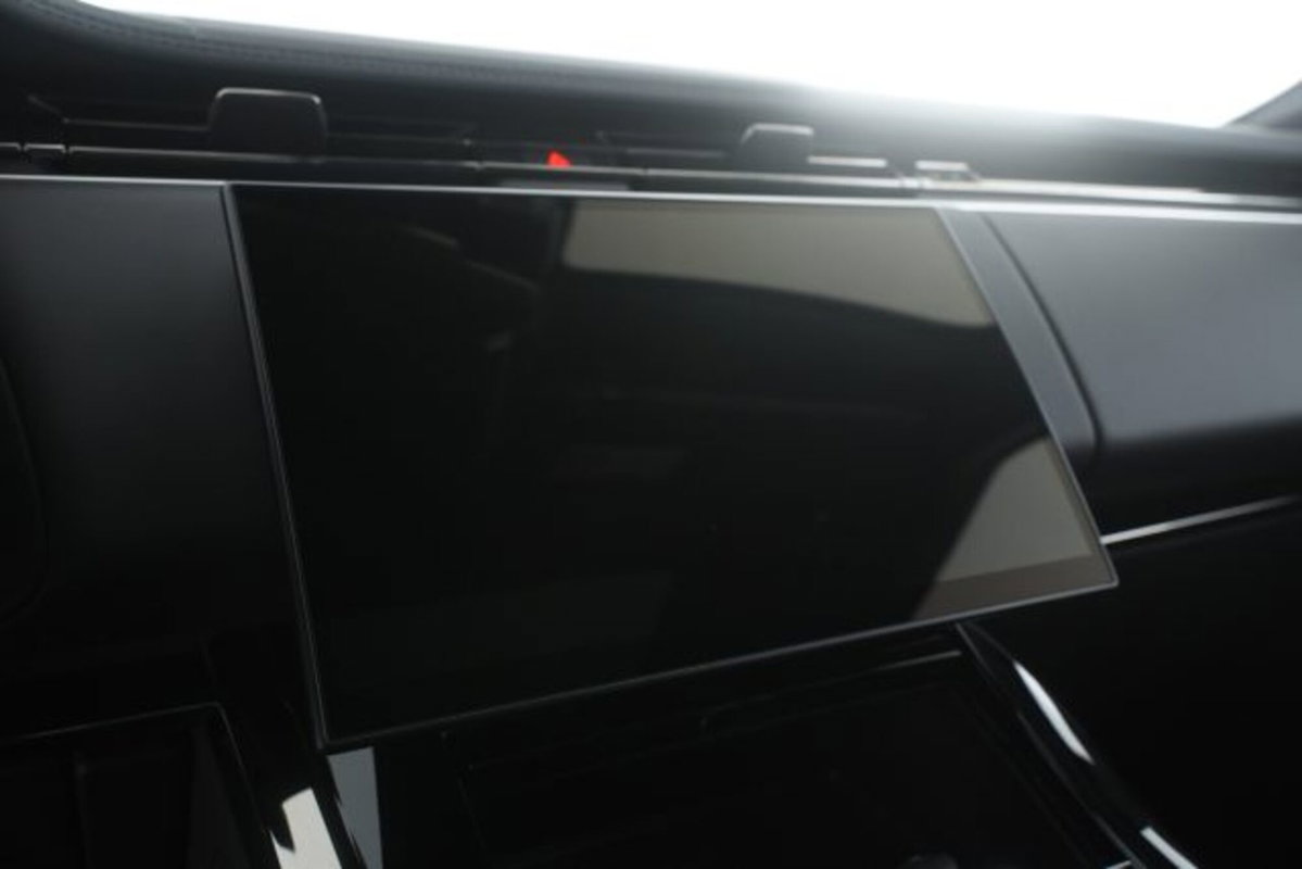 Land Rover Range Rover Sport 3.0D l6 249 CV HSE Dynamic Stealth (18)