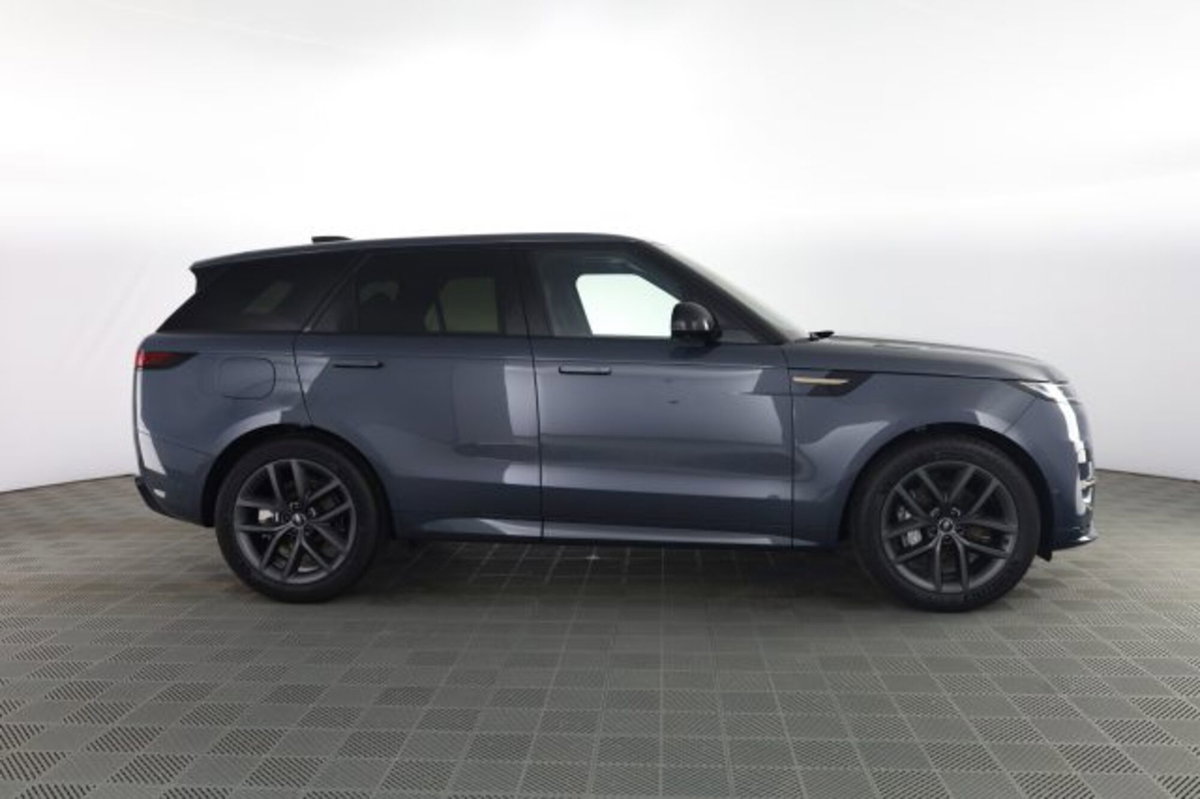 Land Rover Range Rover Sport 3.0D l6 300 CV HSE Dynamic Stealth (3)