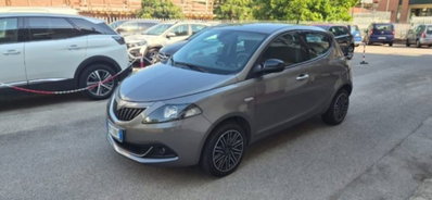 Lancia Ypsilon 1.0 FireFly 5 porte S&S Hybrid Gold Plus usata
