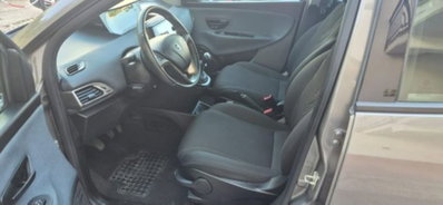 Lancia Ypsilon 1.0 FireFly 5 porte S&S Hybrid Gold Plus (11)