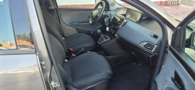 Lancia Ypsilon 1.0 FireFly 5 porte S&S Hybrid Gold Plus (12)