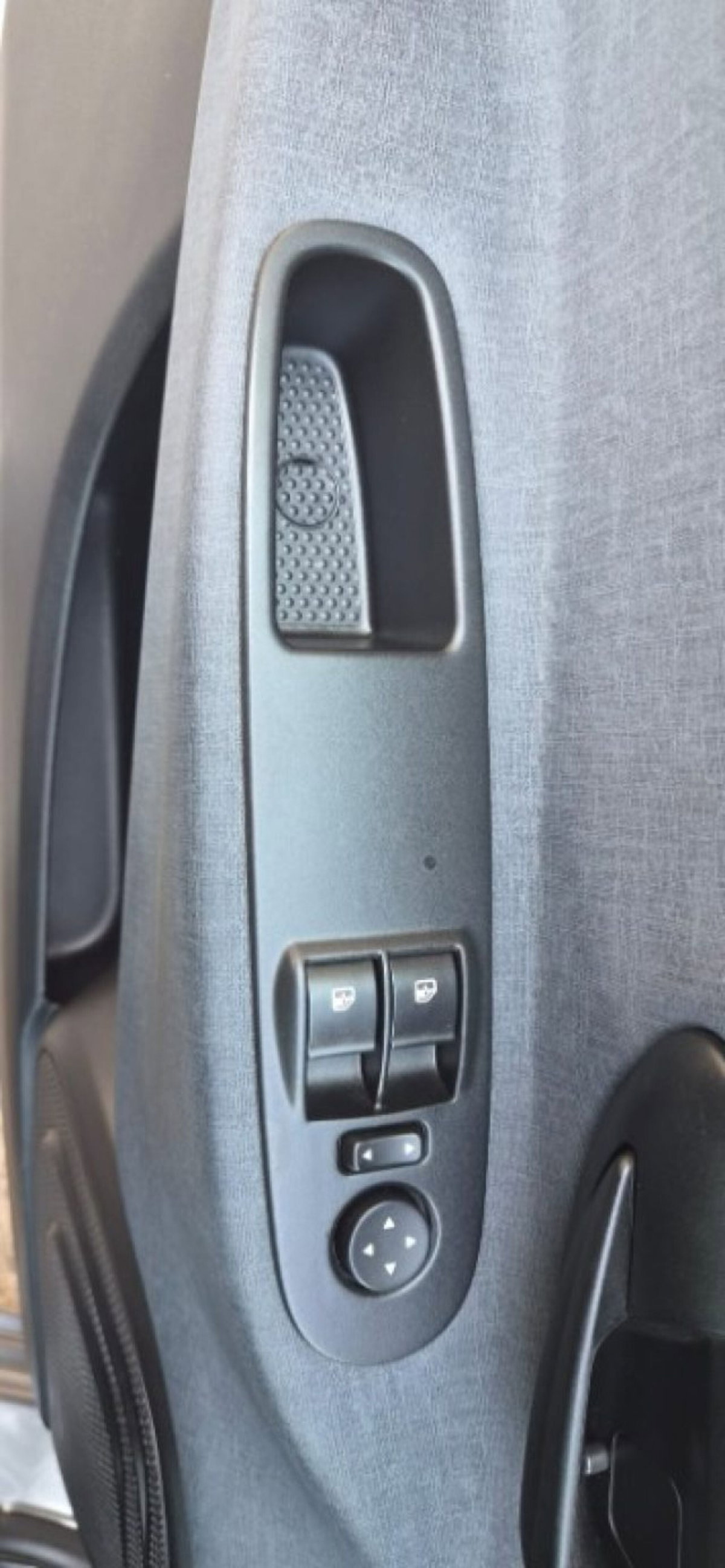 Lancia Ypsilon 1.0 FireFly 5 porte S&S Hybrid Gold Plus (18)
