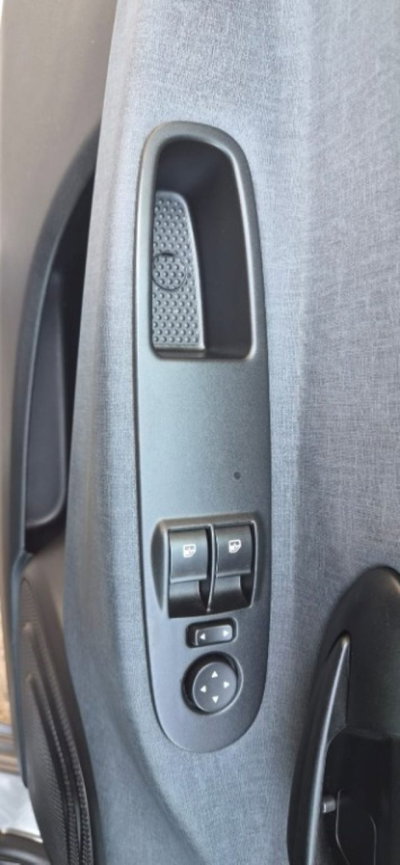 Lancia Ypsilon 1.0 FireFly 5 porte S&S Hybrid Gold Plus (18)